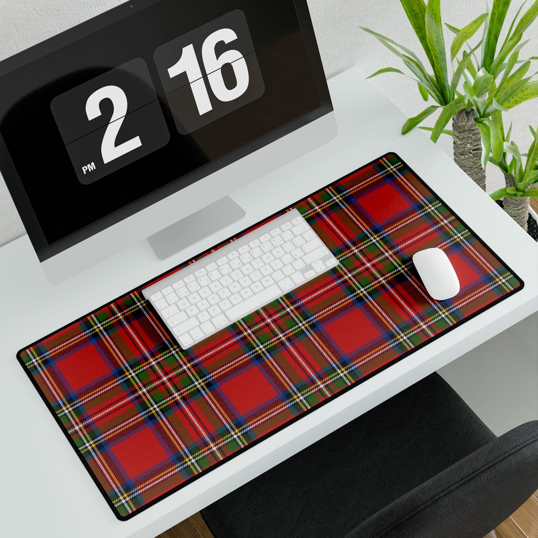 Lisslune | Impressive Scottish tartan pattern desk pad for stylish organization
