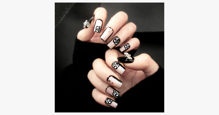 Lisslune | Black Rose Transparent Nails