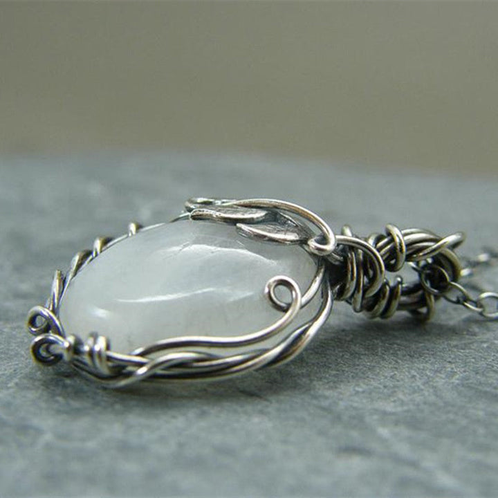 Lisslune | Retro Moonstone Necklace - Selene