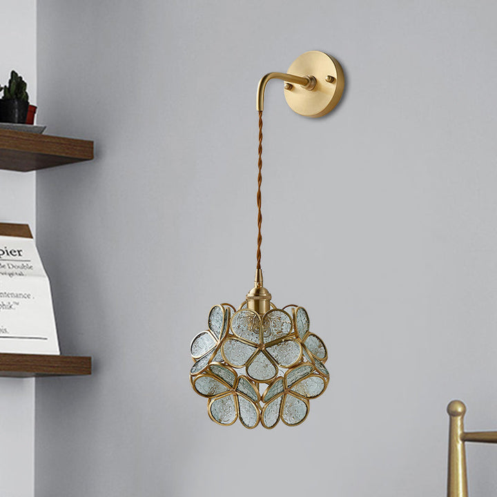 Skørter | 1 Bulb Bedroom Wall Switch Lamp Traditional Wall Lighting with Flower White/Pink/Blue Glass Shade