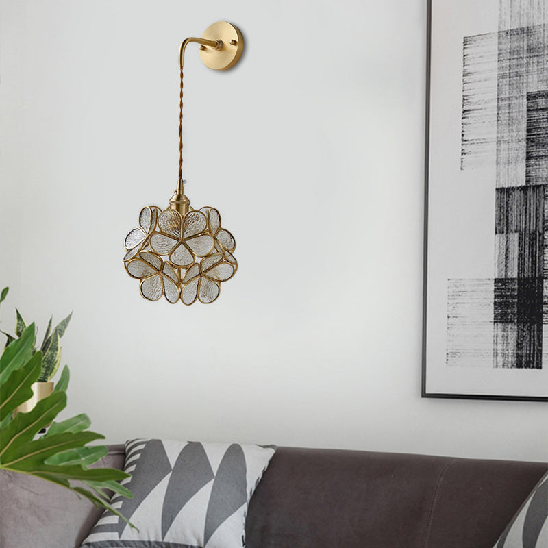 Skørter | 1 Bulb Bedroom Wall Switch Lamp Traditional Wall Lighting with Flower White/Pink/Blue Glass Shade