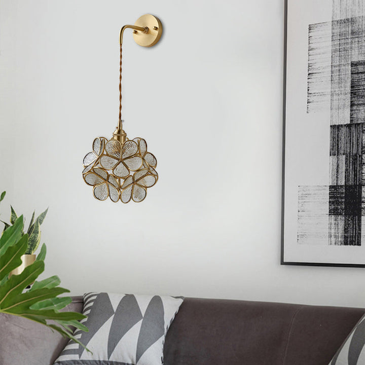 Skørter | 1 Bulb Bedroom Wall Switch Lamp Traditional Wall Lighting with Flower White/Pink/Blue Glass Shade