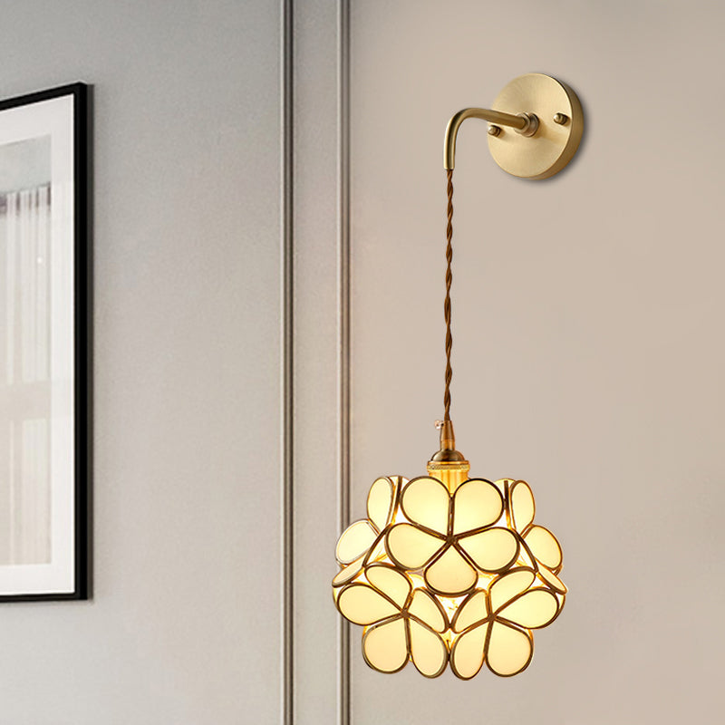 Skørter | 1 Bulb Bedroom Wall Switch Lamp Traditional Wall Lighting with Flower White/Pink/Blue Glass Shade