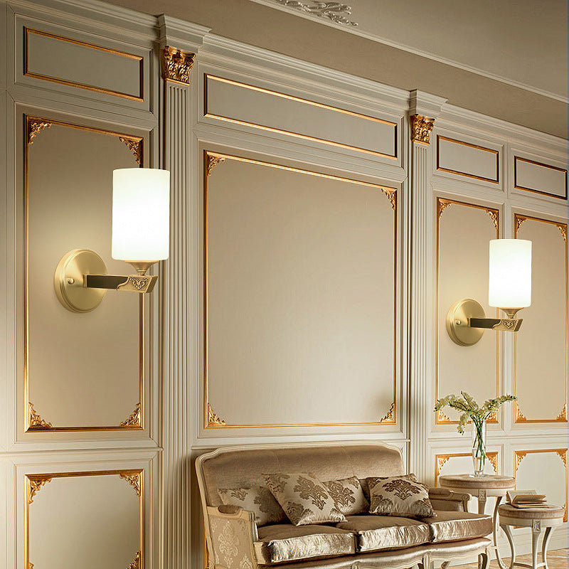 Skørter | One-lamp glass wall lamp minimalist golden finish cylindrical hall wall lamp