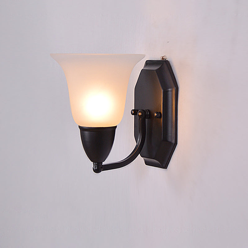 Skørter | Frosted Glass Flared Wall Lamp Country House Style Single Corridor Wall Light in Black