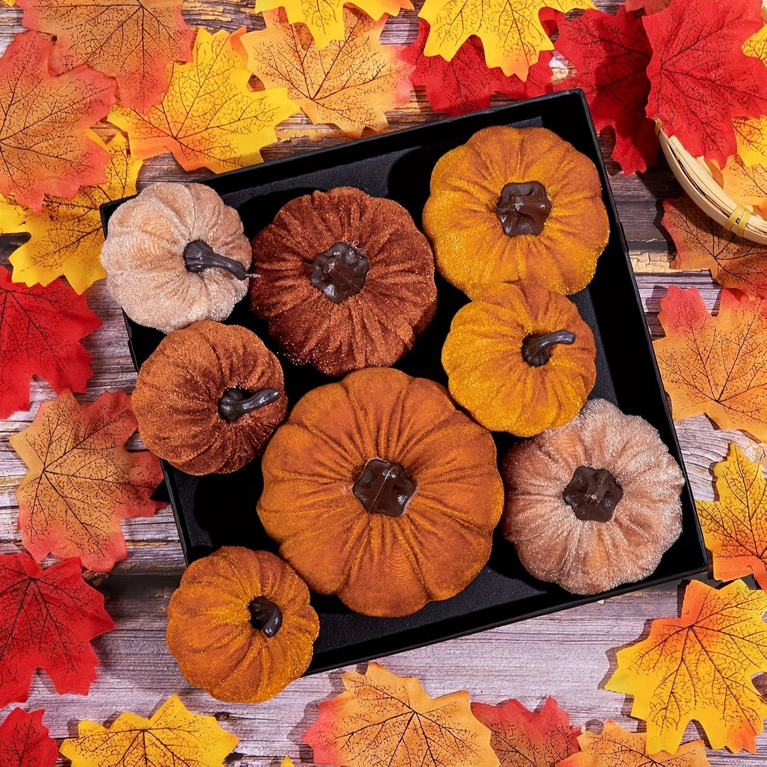 Lisslune | Autumn Decoration Pumpkin Set – 12 Pieces Artificial Pumpkins with Velvet Finish