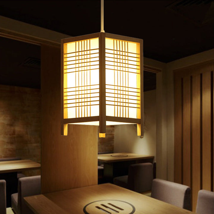 Lisslune | Traditional Japanese Lantern Made of Wood