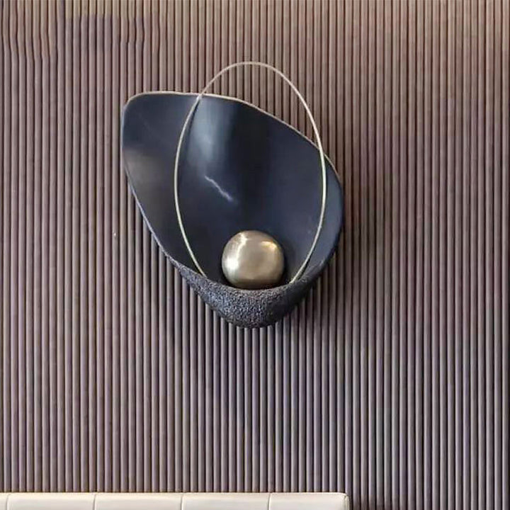Lisslune | Resin Shell-Shaped Wall Light Single Head Modern Metal LED Wall Light in White/Black Light