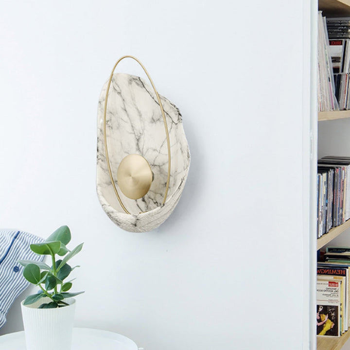 Lisslune | Resin Shell-Shaped Wall Light Single Head Modern Metal LED Wall Light in White/Black Light