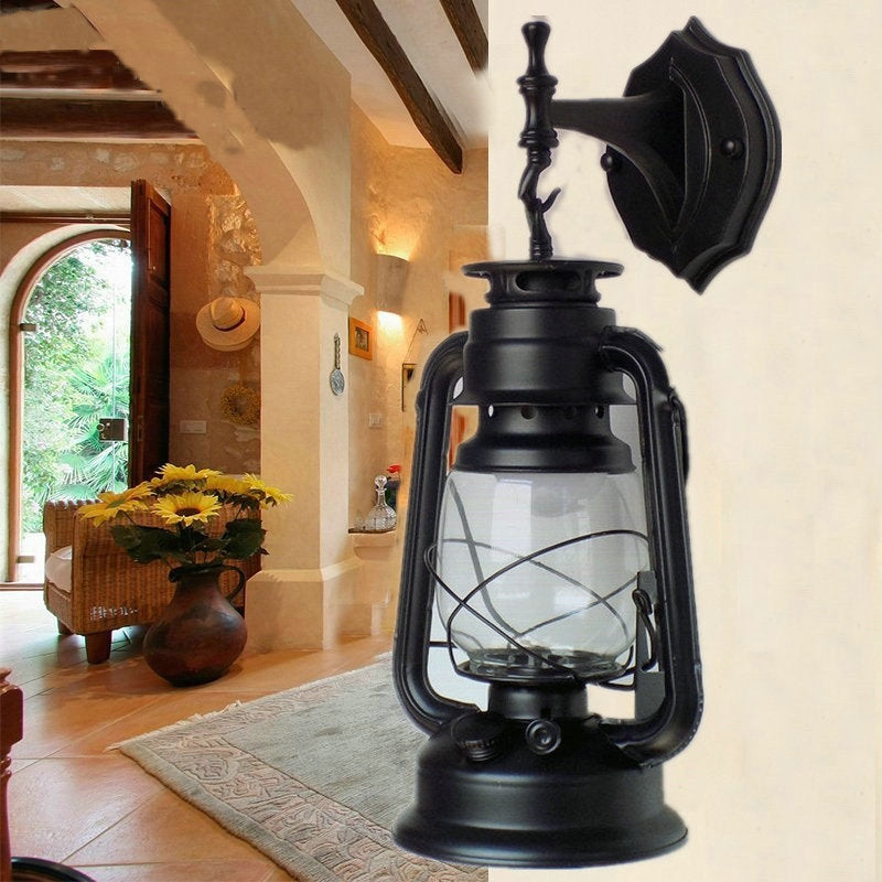 Skørter | Single Beam Oil Lantern Wall Light Antique Style Clear Glass Wall Mounted Light for Hallway