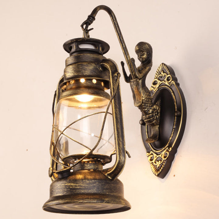 Skørter | Single Beam Oil Lantern Wall Light Antique Style Clear Glass Wall Mounted Light for Hallway
