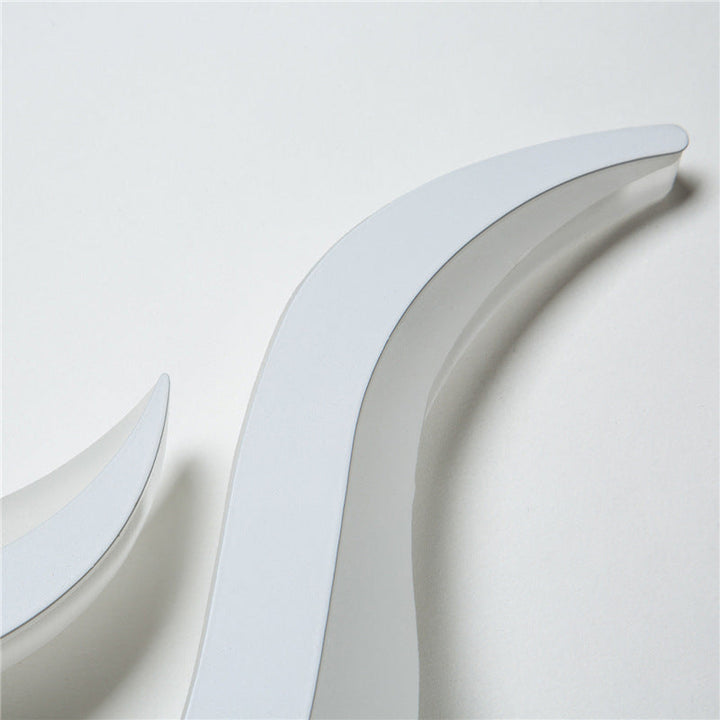 Lisslune | Decorative flame-shaped wall applique acrylic hallway LED wall-mounted light in white