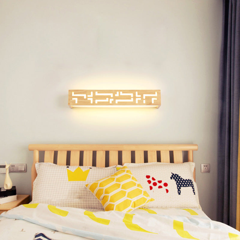 Lisslune | Nordic rectangular wall lamp made of wood with LED for the bathroom in beige