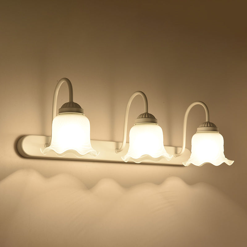 Skørter | Vintage Ruffle Wall Mount Lighting Milk Glass Sink Wall Light with Goose Neck Arm for Bathroom