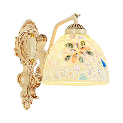 Skørter | Shell Dome Wall Mount Light with Flower/Square Pattern 1 Light Tiffany Mosaic Wall Lighting in Beige for Bedroom
