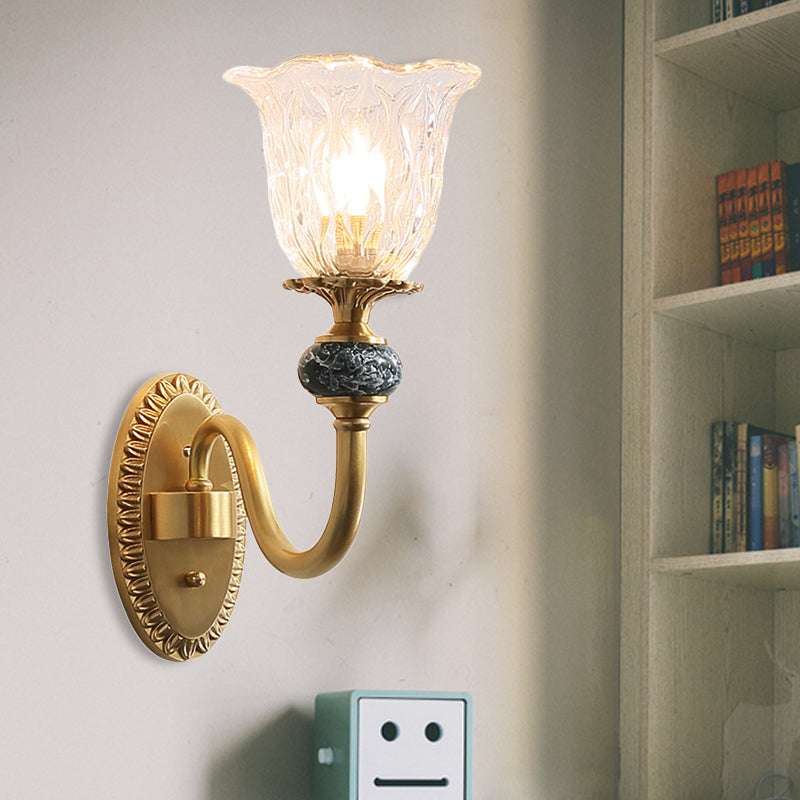 Skørter | Floral Bedroom Wall Lamp Antique Clear Glass 1/2 Lights Golden Wall Lamp with Curved Arm