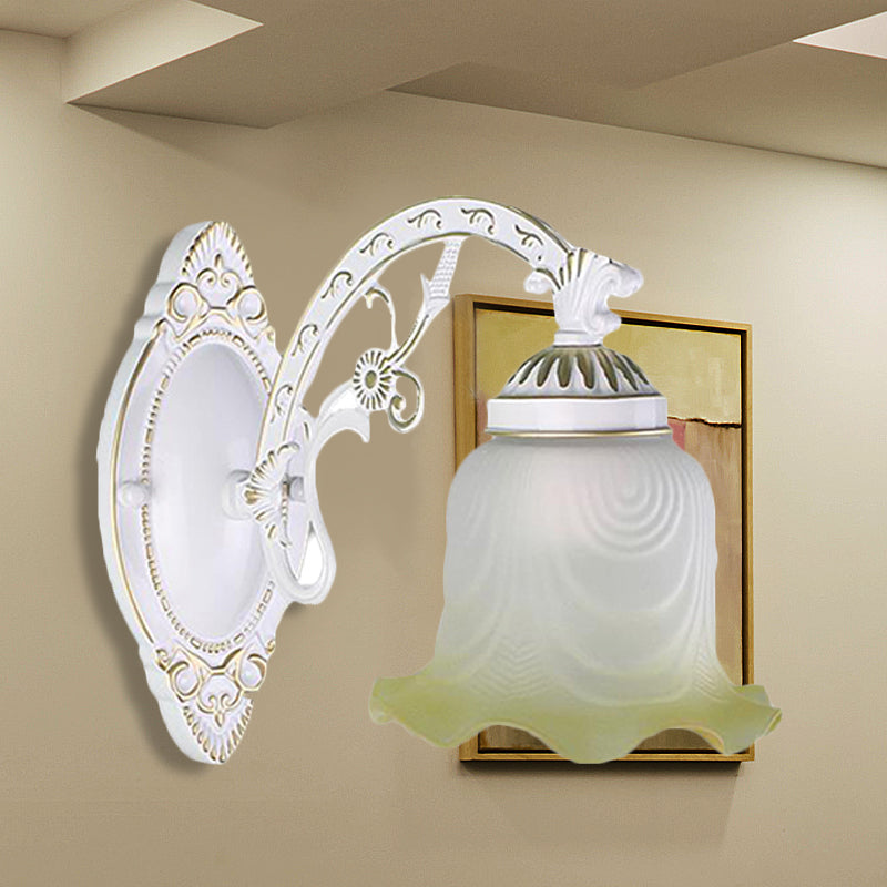 Skørter | Black/White scalloped wall lamp Retro frosted glass shade 1/2-light dining room wall lamp with curved arm