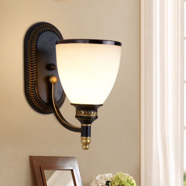 Skørter | Metal Dome Wall Lamp Vintage Style 1/2-Cup Living Room Wall Lamp with White Glass in Black