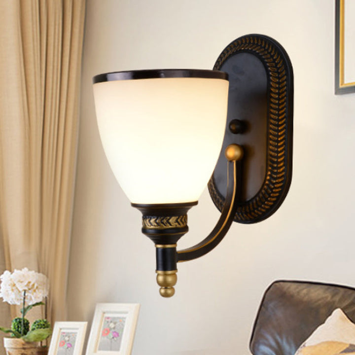Skørter | Metal Dome Wall Lamp Vintage Style 1/2-Cup Living Room Wall Lamp with White Glass in Black