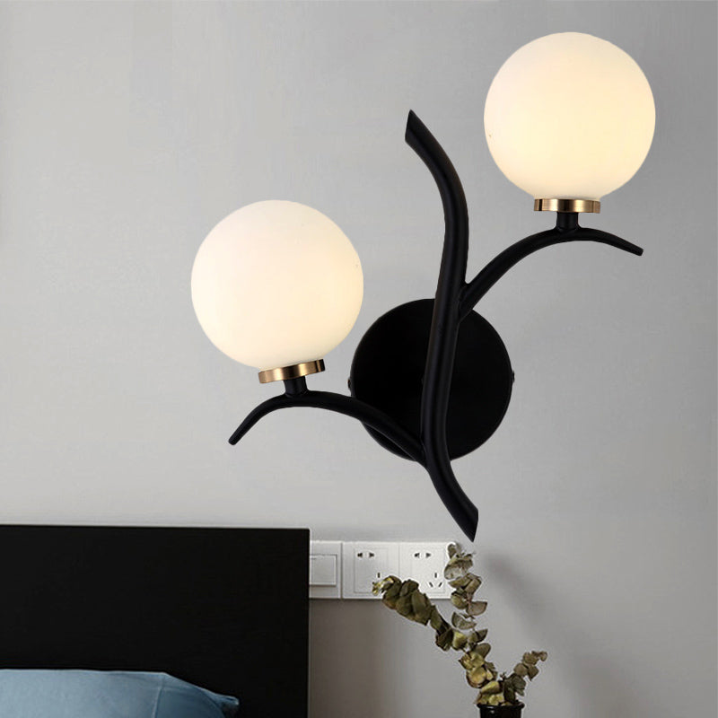 Skørter | 2 Lamps White Glass Wall Lamp Modern Gold/Black Globe Dining Table Wall Light with Branch-shaped Arm