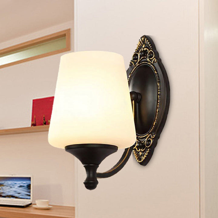 Skørter | Retro Conical Wall Light 1/2-Light White Glass Wall Mounted Light with Metal Curved Arm in Black
