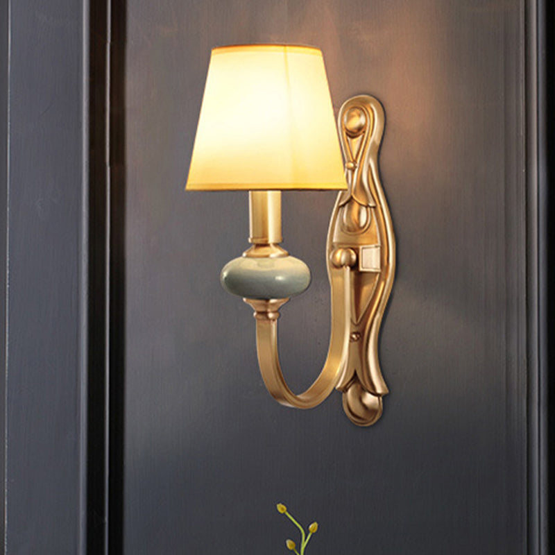 Skørter | Fabric Brass Wall Switch Tapered Shade 1 Light Vintage Wall Lamp for Living Room