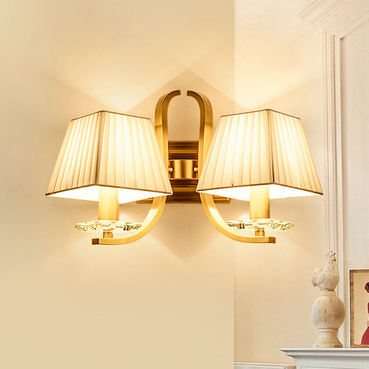 Skørter | Trapezium Fabric Shade Wall Lamp Vintage 1/2-Head Bedroom Wall Mount Lamp in Gold