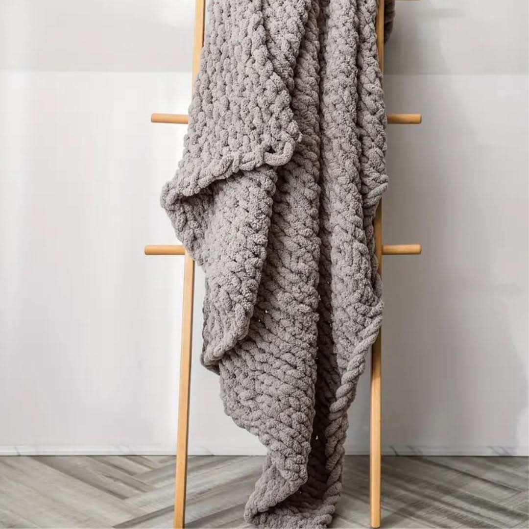 Lisslune | CozyCloud - Luxurious Snuggle Blanket