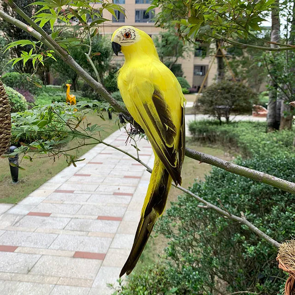 Lisslune | Life Experience Parrot Garden Ornament for Elegant Outdoor Areas