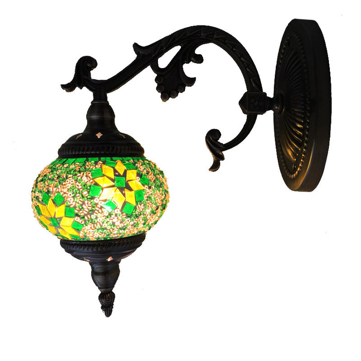Skørter | Armed Wall Light Traditional Metal 1 Lamp Brass Wall Lamp with Global Green Glass Shade