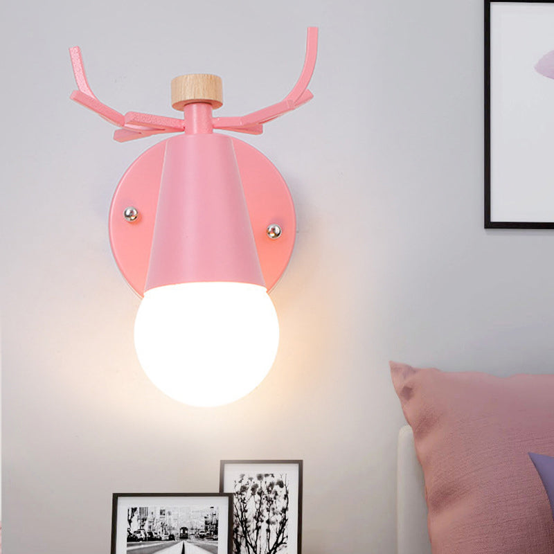Skørter | Metal small cone wall lamp with deer antlers adjustable children's room 1 light Nordic style wall lamp