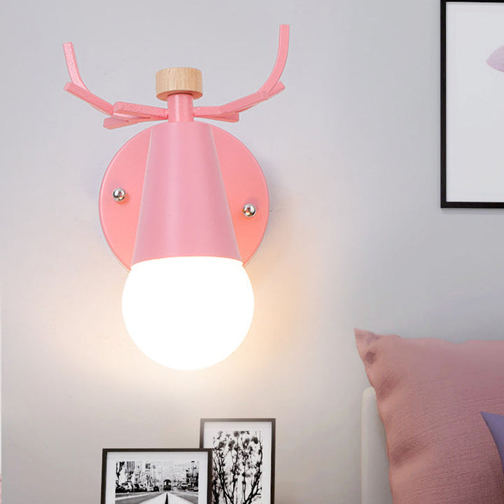 Skørter | Metal small cone wall lamp with deer antlers adjustable children's room 1 light Nordic style wall lamp