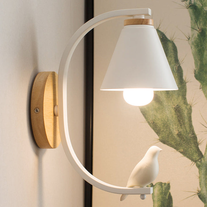 Skørter | Nordic Style Conical Wall Lamp with Bird 1 Head Metal Wall Light for Bedroom Hallway