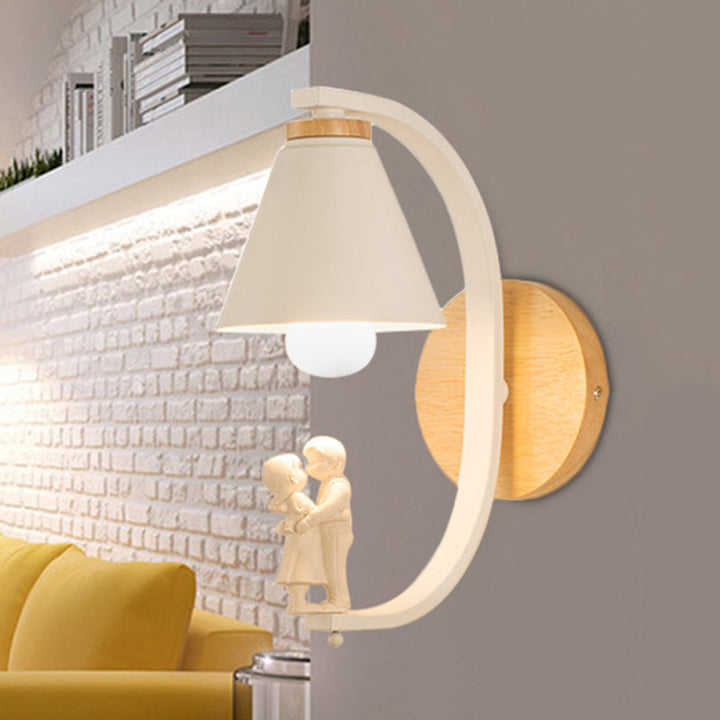 Skørter | Romantic conical wall lamp with coupling metal 1 lamp wall light for study room