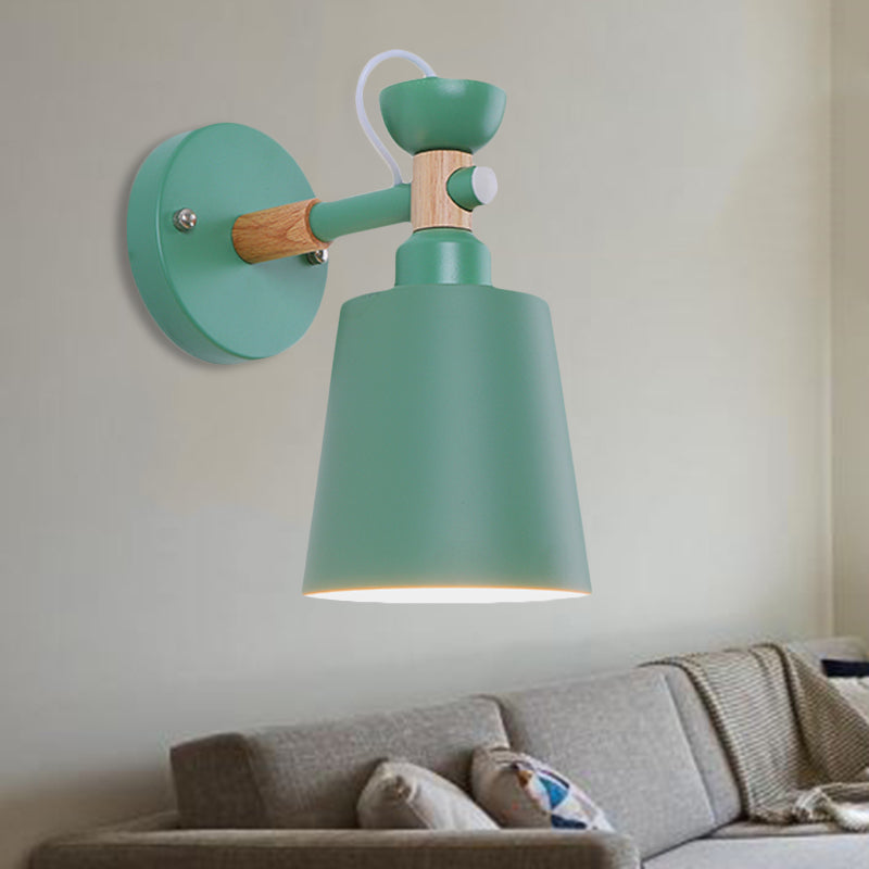 Skørter | Rotatable Nordic Style Wall Lamp with Bucket One Light Metal Wall Lamp for Adult Bedroom