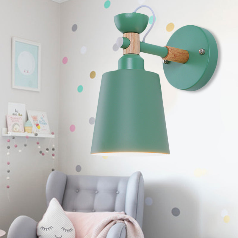 Skørter | Rotatable Nordic Style Wall Lamp with Bucket One Light Metal Wall Lamp for Adult Bedroom