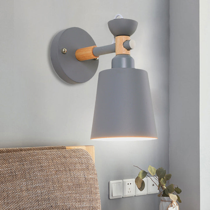 Skørter | Rotatable Nordic Style Wall Lamp with Bucket One Light Metal Wall Lamp for Adult Bedroom