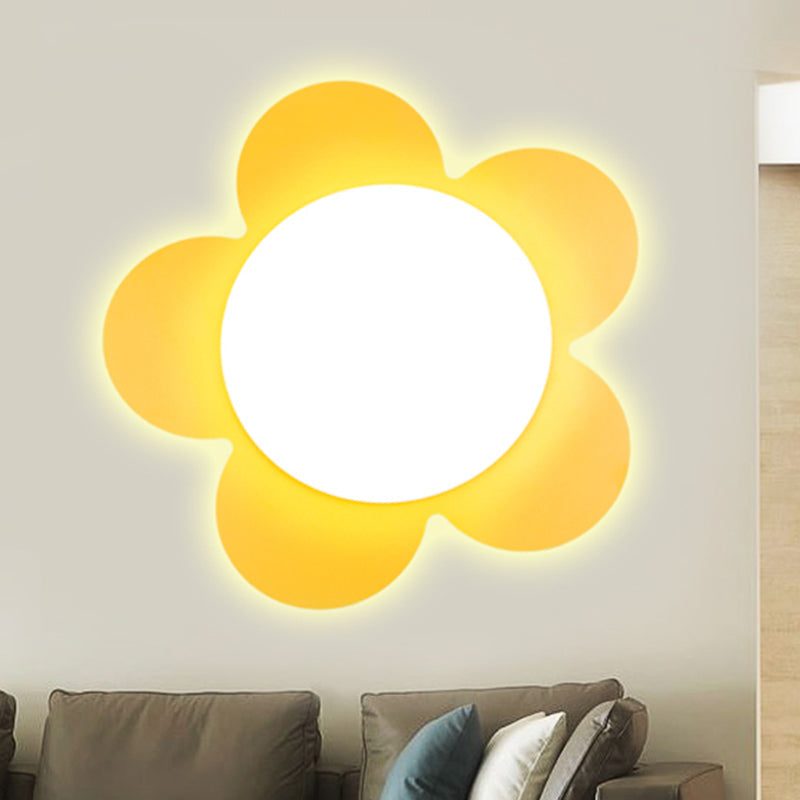Skørter | Bright Colored Floral Wall Light Modern Stylish Acrylic LED Wall Lamp for Kindergarten