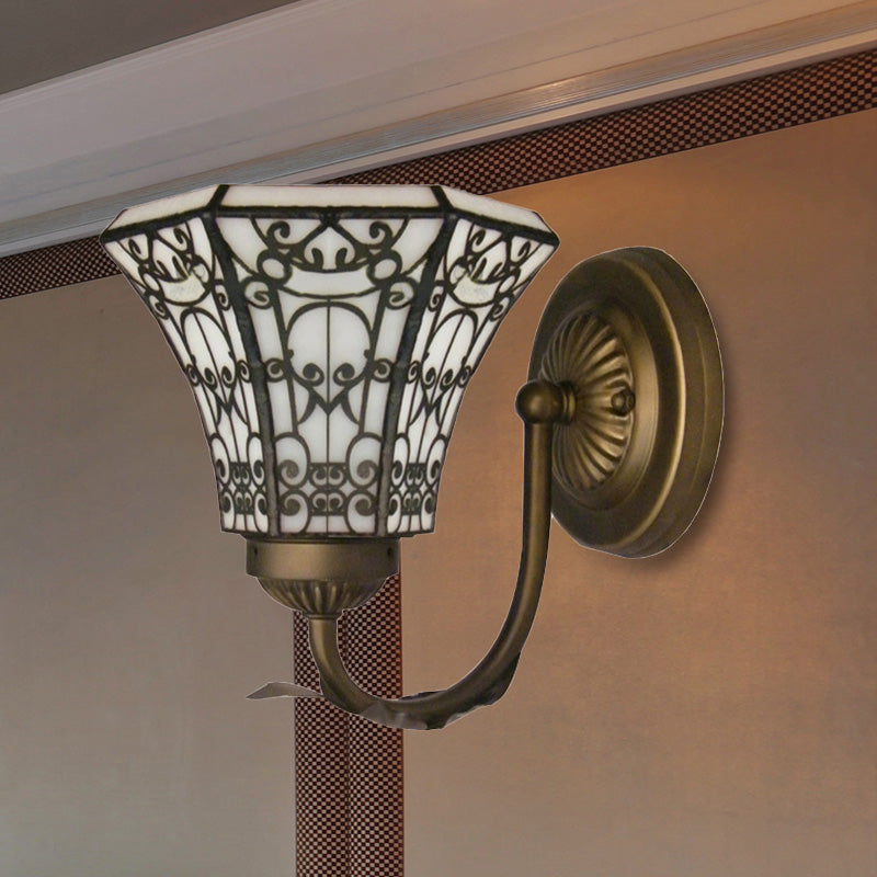 Lisslune | Tiffany style mini wall lamp with curved arm 1 light art glass wall lighting in antique brass