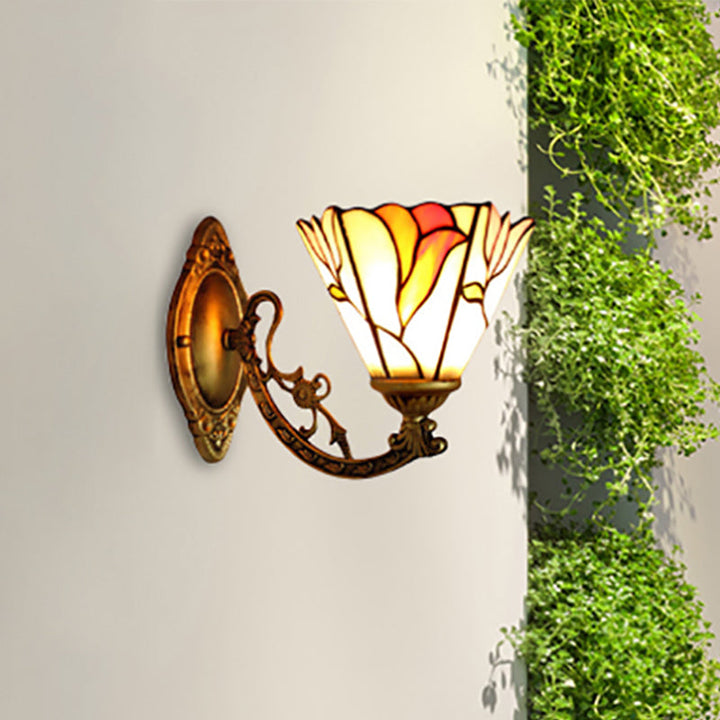 Lisslune | Flower Wall Mount Light Lodge Tiffany 1 Light Wall Lighting in Antique Brass for Bedroom