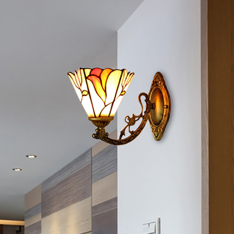 Lisslune | Flower Wall Mount Light Lodge Tiffany 1 Light Wall Lighting in Antique Brass for Bedroom