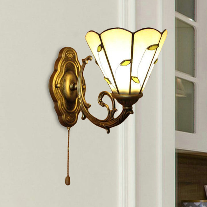 Skørter | Beige Conical Wall Lighting with Leaf Design Vintage Rustic Single Light Wall Lamp