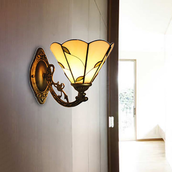 Skørter | Beige Conical Wall Lighting with Leaf Design Vintage Rustic Single Light Wall Lamp