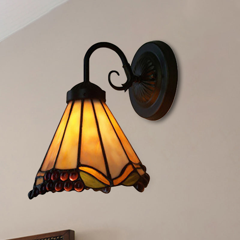 Skørter | Rustic conical wall-mounted lamp with curved arm 1 light stained glass bedroom wall light