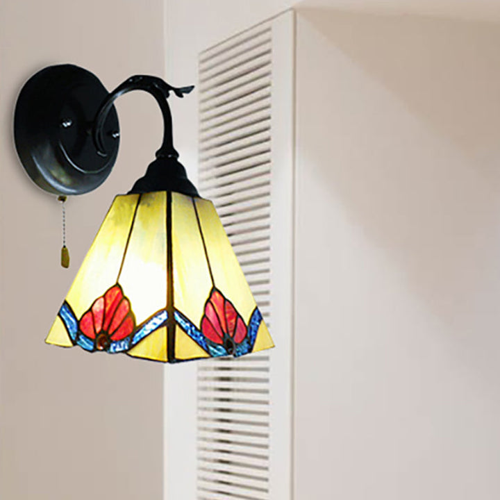 Lisslune | Flower Mini Wall Light with Pyramid Shade Stained Glass 1 Light Lodge Wall Light in Black