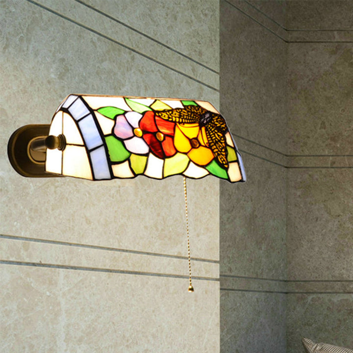 Lisslune | Banker Wall Lamp with Pull Switch Traditional Style Stained Glass Flower Wall Lamp in Brass