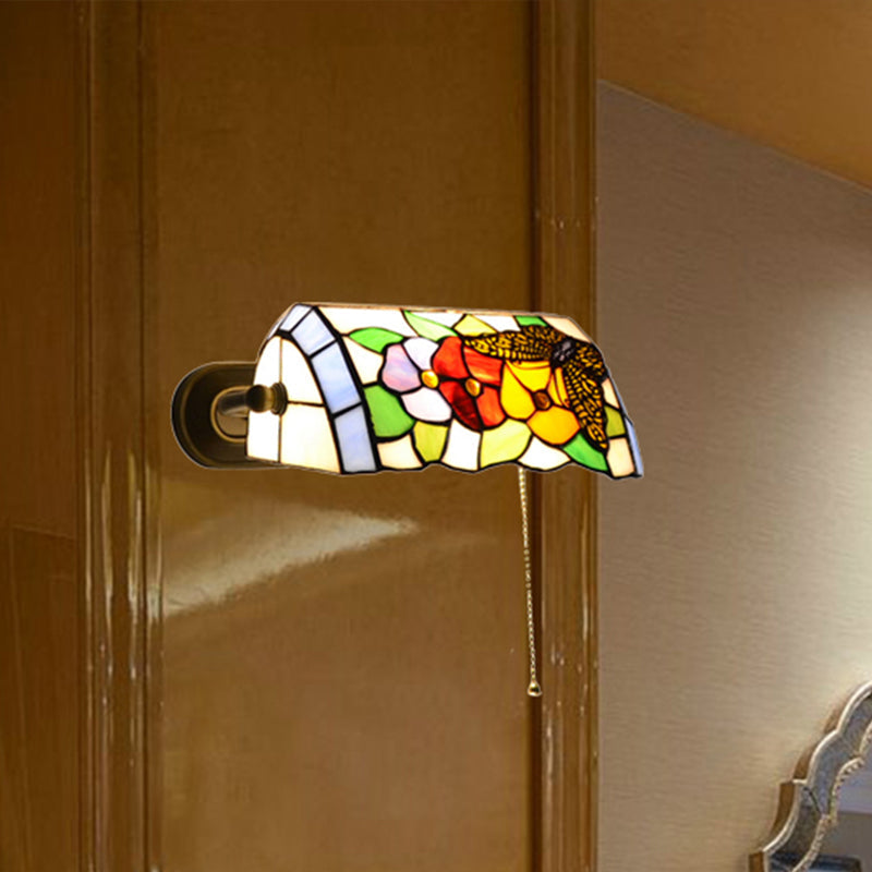 Lisslune | Banker Wall Lamp with Pull Switch Traditional Style Stained Glass Flower Wall Lamp in Brass