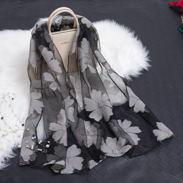Lisslune | Silk scarf with cut flowers hollow motif