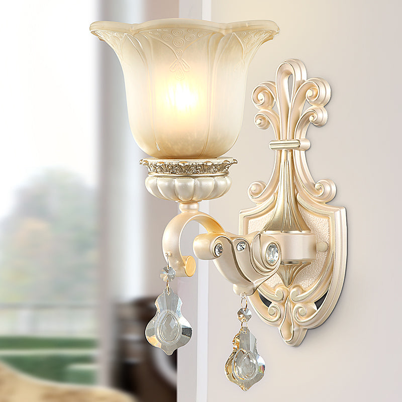 Skørter | Flowers White Glass Wall Mounted Light Traditional 1/2 Lights Hall Wall Lamp with Crystal Drops