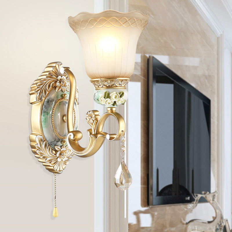 Skørter | Golden Scallop Wall Lamp Vintage White Glass 1/2 Lights Living Room Sconces Light with Golden Arm and Backplate
